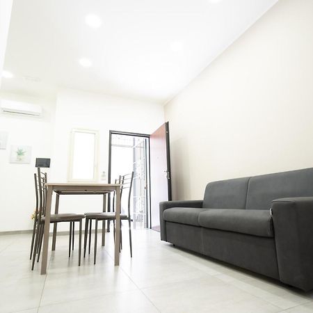 شقة Casa Vacanza Serafino كاتانيا المظهر الخارجي الصورة